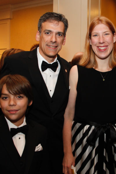 Hernandez and Family when he received the ACS Award for Encouraging Disadvantaged Students into Careers in the Chemical Sciences.